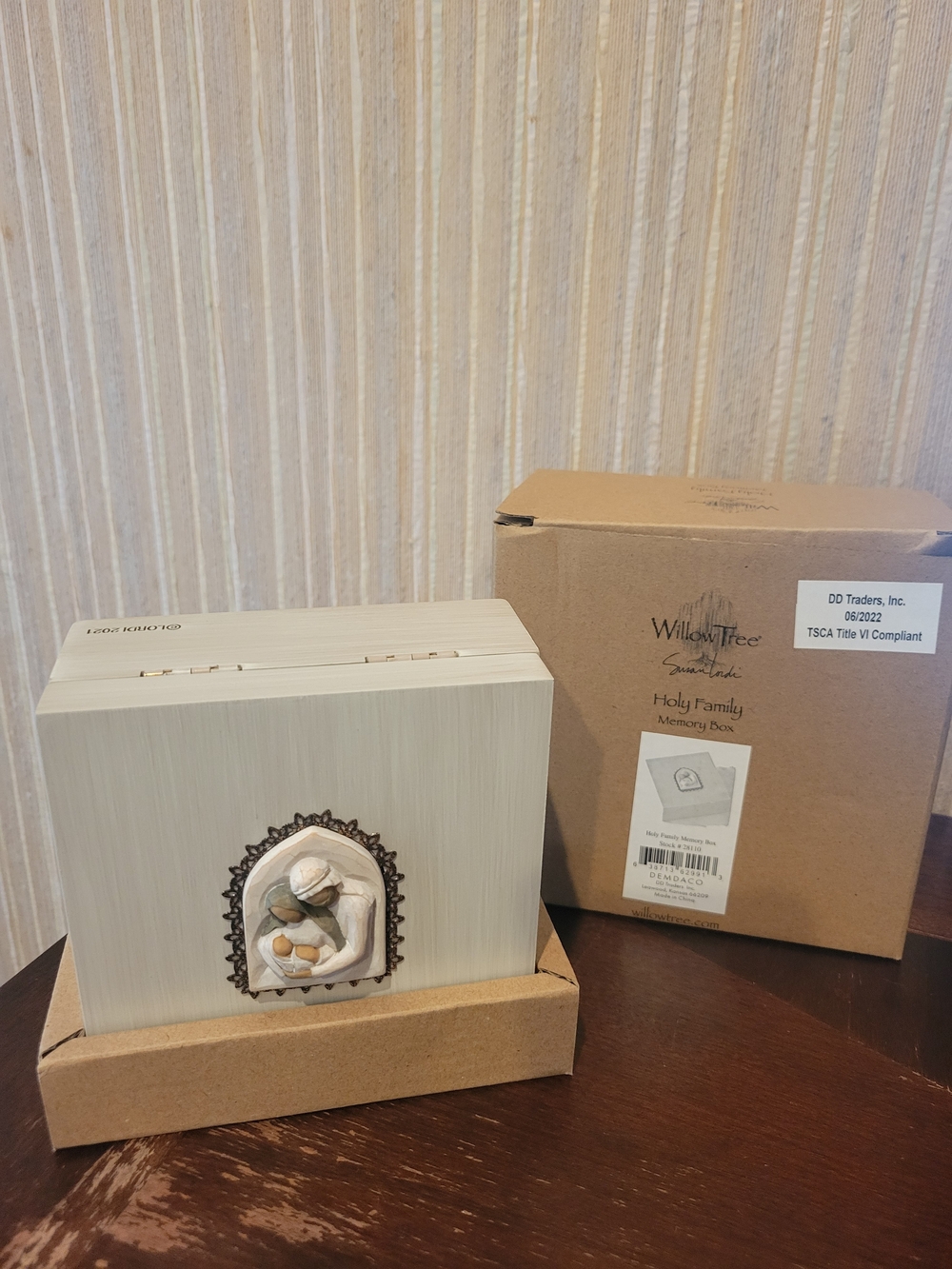 Willow Tree Susan Lordi Cream Holy Family Memory Box with Bronze Accent 2021